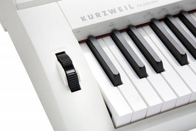 Компактне цифрове піаніно Kurzweil KA-90 WH, 88-нотна клавіатура, повністю обтяжена, ударна, з регульованими сенсорними клавішами 286146 фото