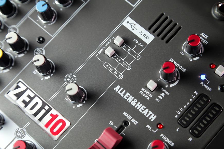 Компактний мікшерний пульт Allen Heath ZEDi-10, колір сірий з чорними включеннями  283121 фото