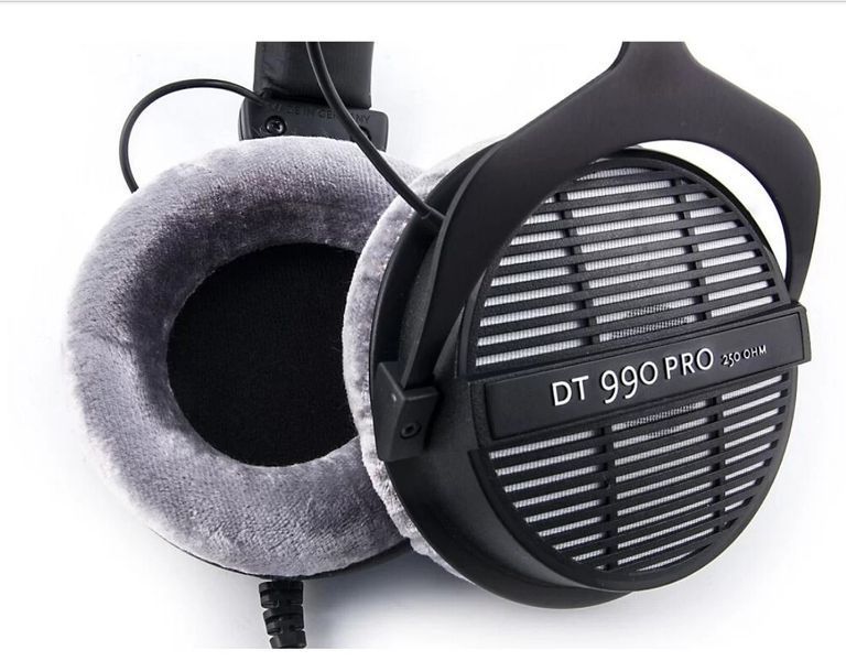 Студійні навушники Beyerdynamic DT 990 PRO/250 ohms 235249 фото